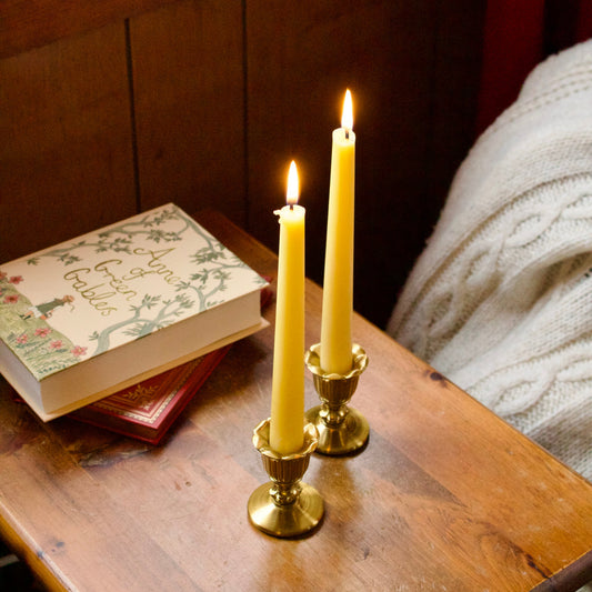 holiday table setting beeswax tapers