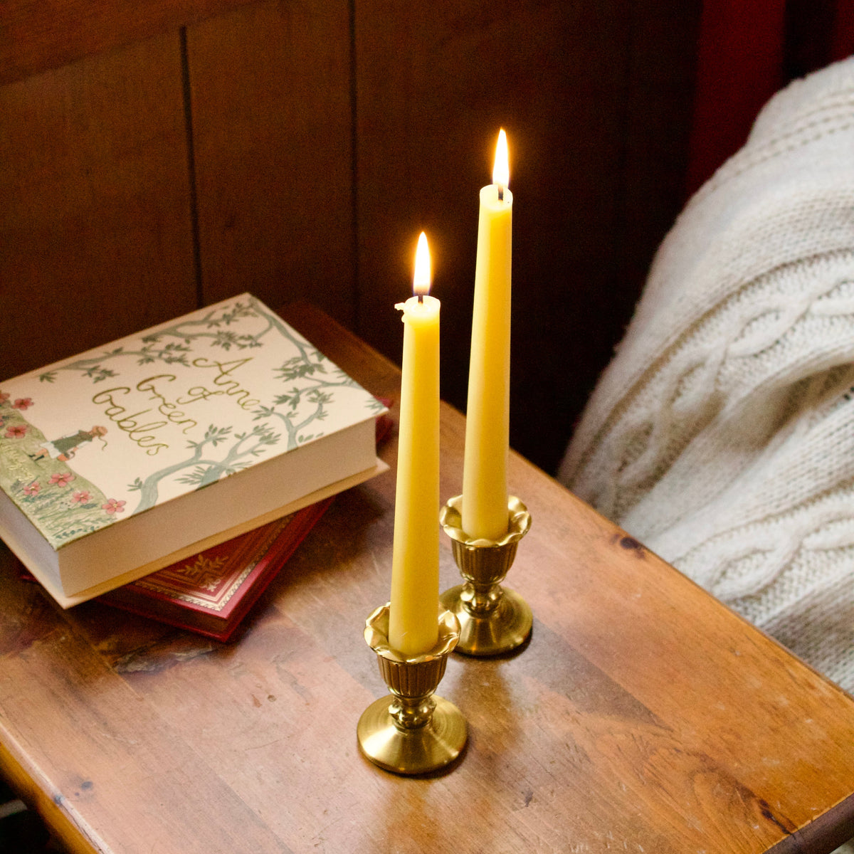 holiday table setting beeswax tapers